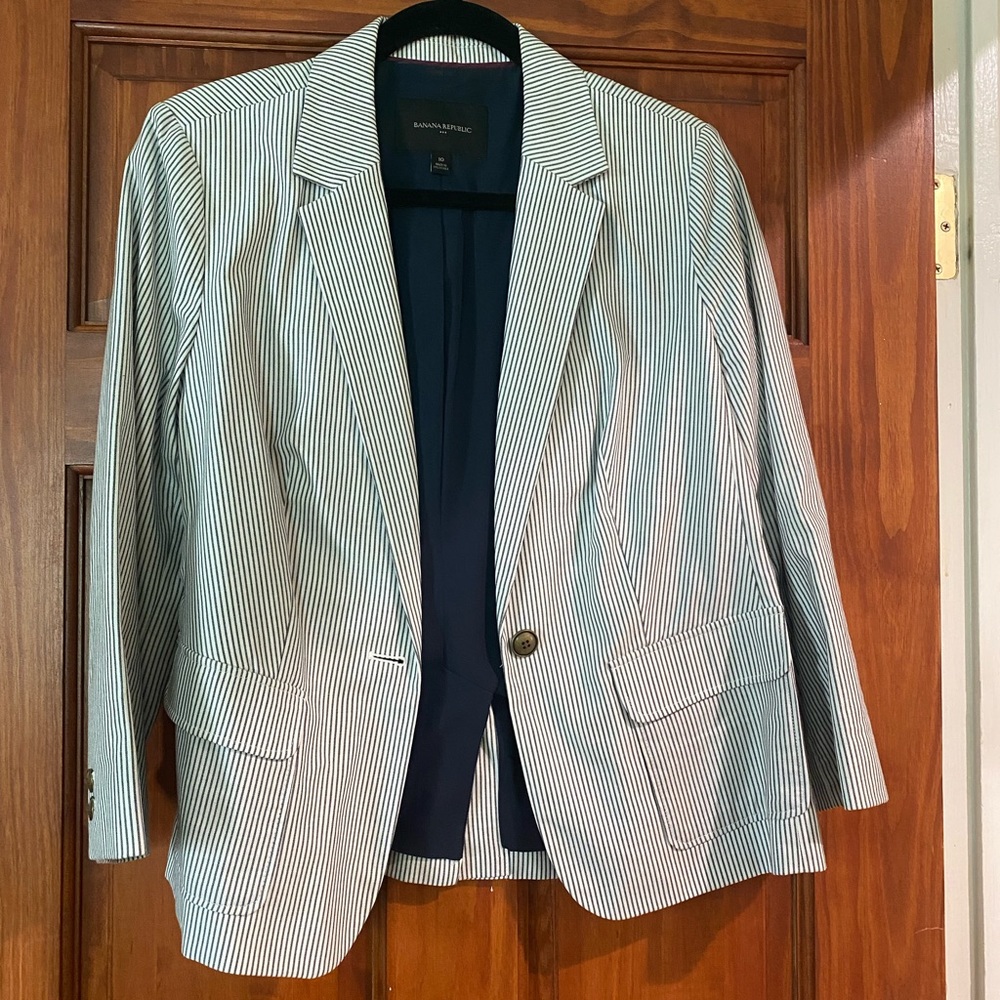 Banana Republic cotton blazer.